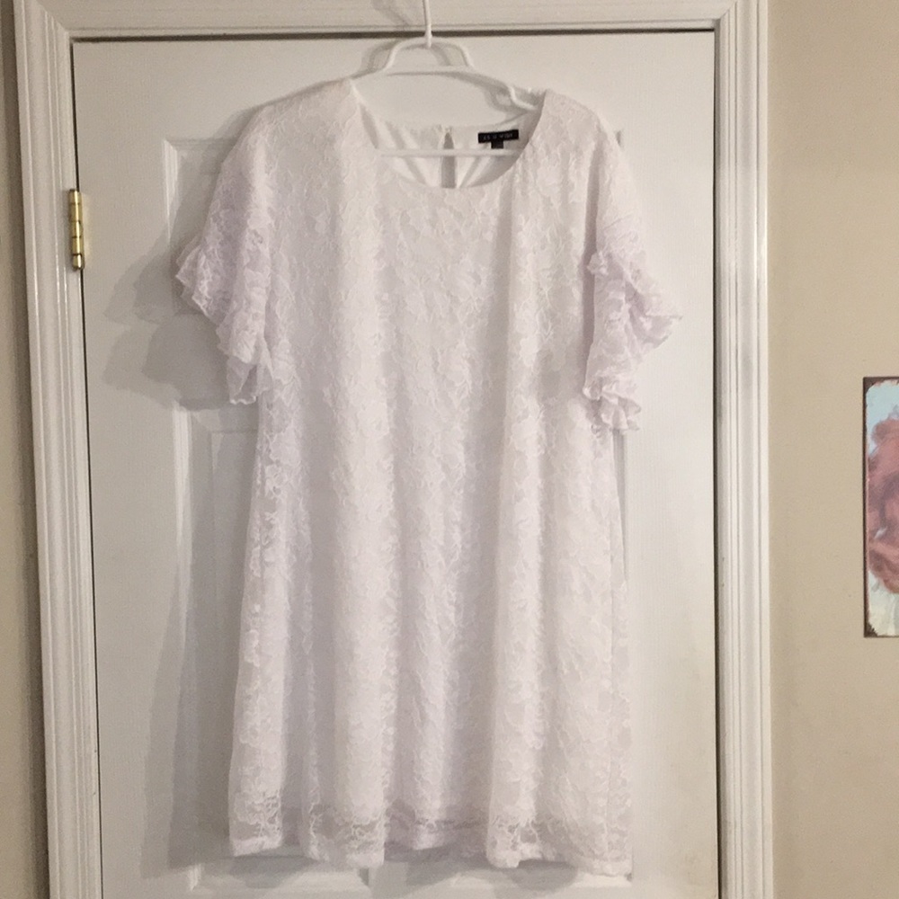 White lace dress